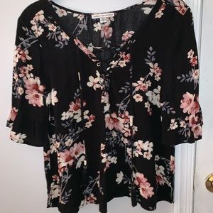 American Eagle Floral Top